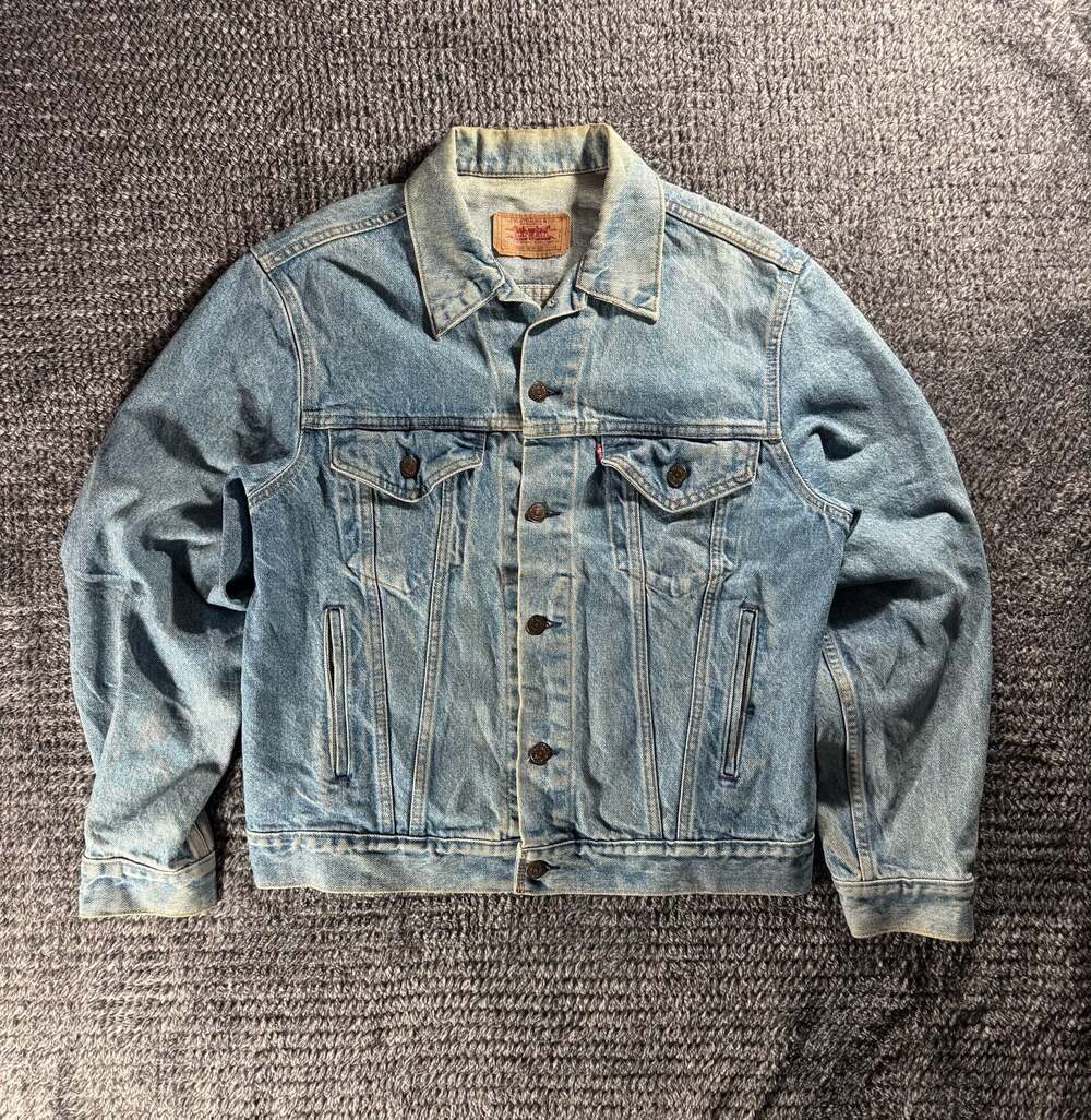 Y2K Vintage Levi's Denim Trucker Jacket Made in USA